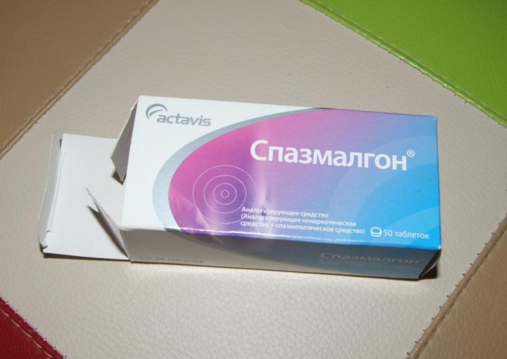 Чому після місячних тягне і болить низ живота, як позбутися неприємних відчуттів?